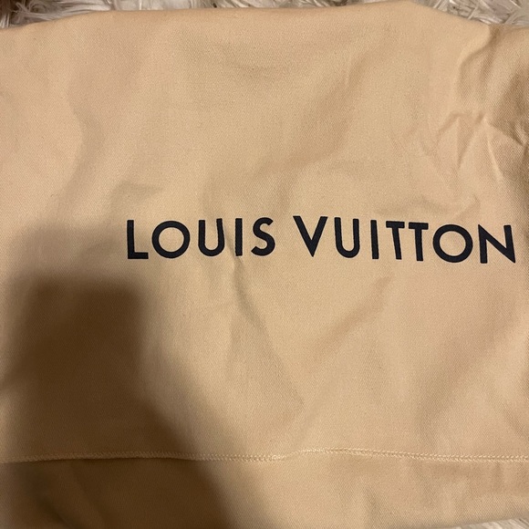 SOLD!! Authentic Louis Vuitton Graceful PM - Picture 10 of 11